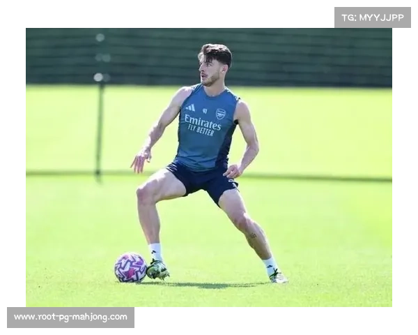 从青训到豪门:阿森纳新核埃泽的成长之路 从青训到豪门:阿森纳新核埃泽的成长之路