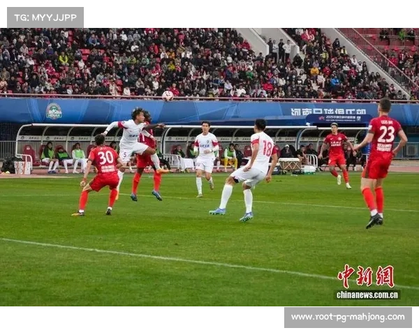 2025赛季河南俱乐部1-1云南玉昆，双方中场争夺激烈